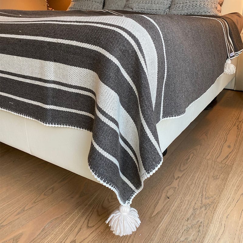 Sengetæppe i uld 270x224 - Billede 5