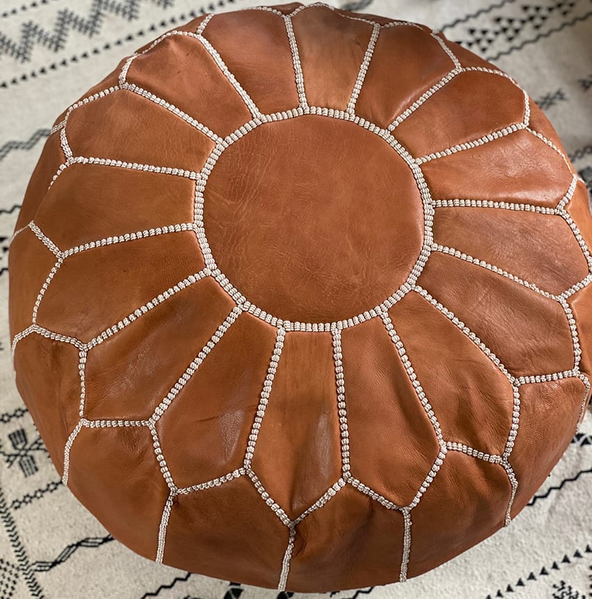 Marokkansk puf i lysebrunt læder