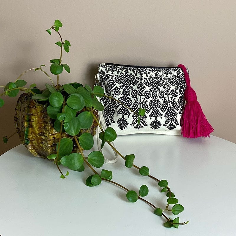 Toilettaske - med marokkansk mønster og pink kvast