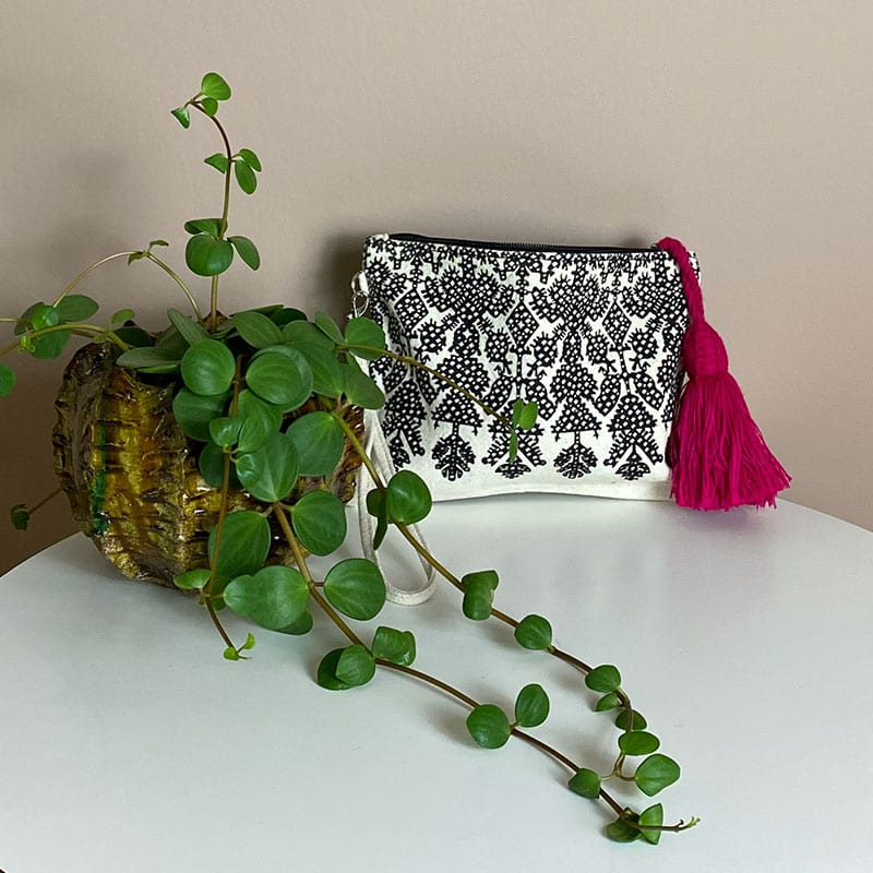 Toilettaske - med marokkansk mønster og pink kvast