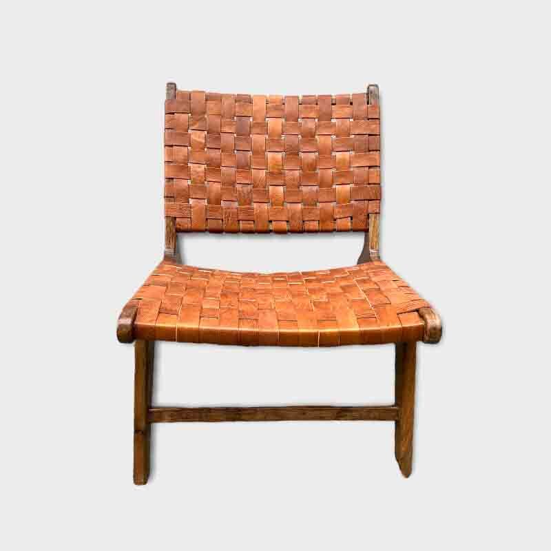 Loungestol i valnøddetræ med flettet læder COSY